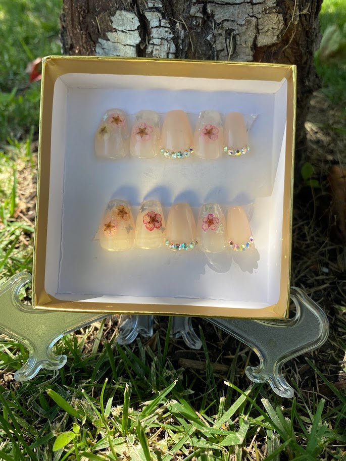 Pressed Flower Rhinestone Press-On Nail Set